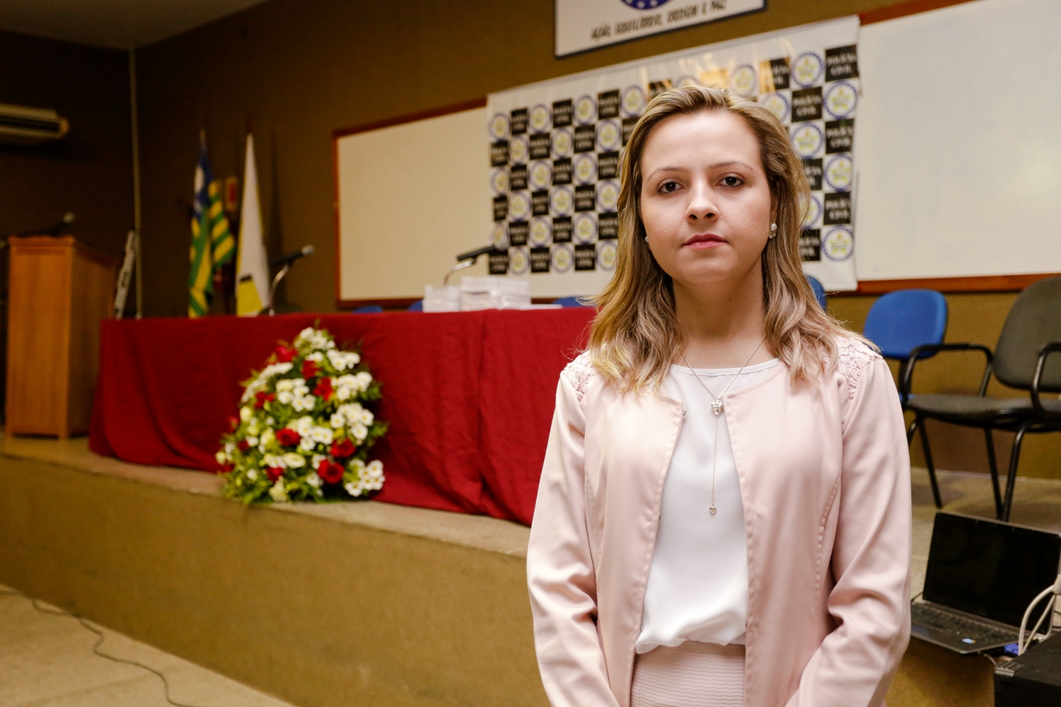 Delegada Thais Lages Paz