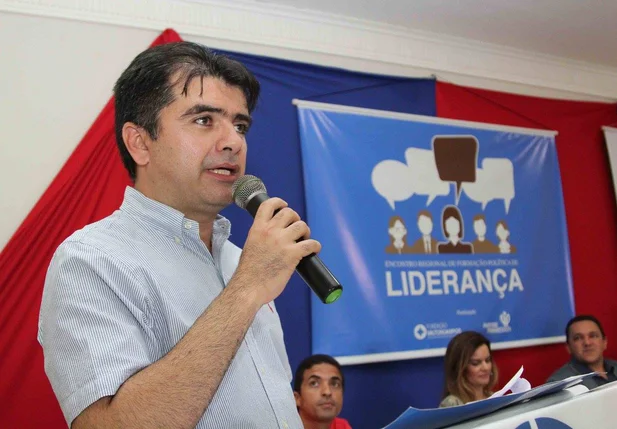 Ex-prefeito Alcindo Piauilino