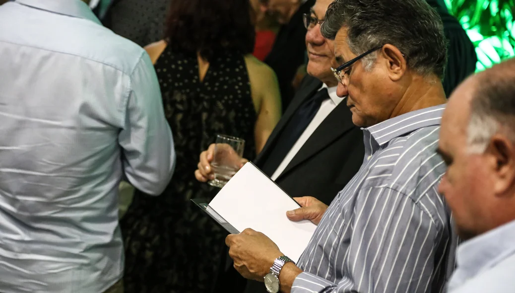 Leitor do Livro A Lei Divina e a Consciência 