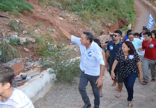 Gil Paraibano saúda moradores