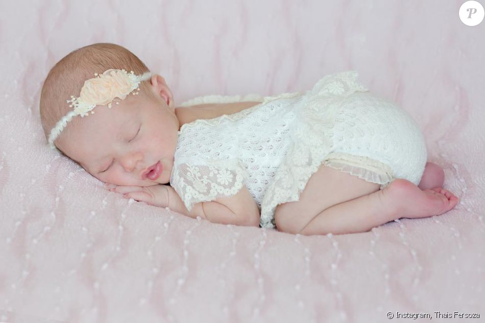 Melinda em ensaio newborn