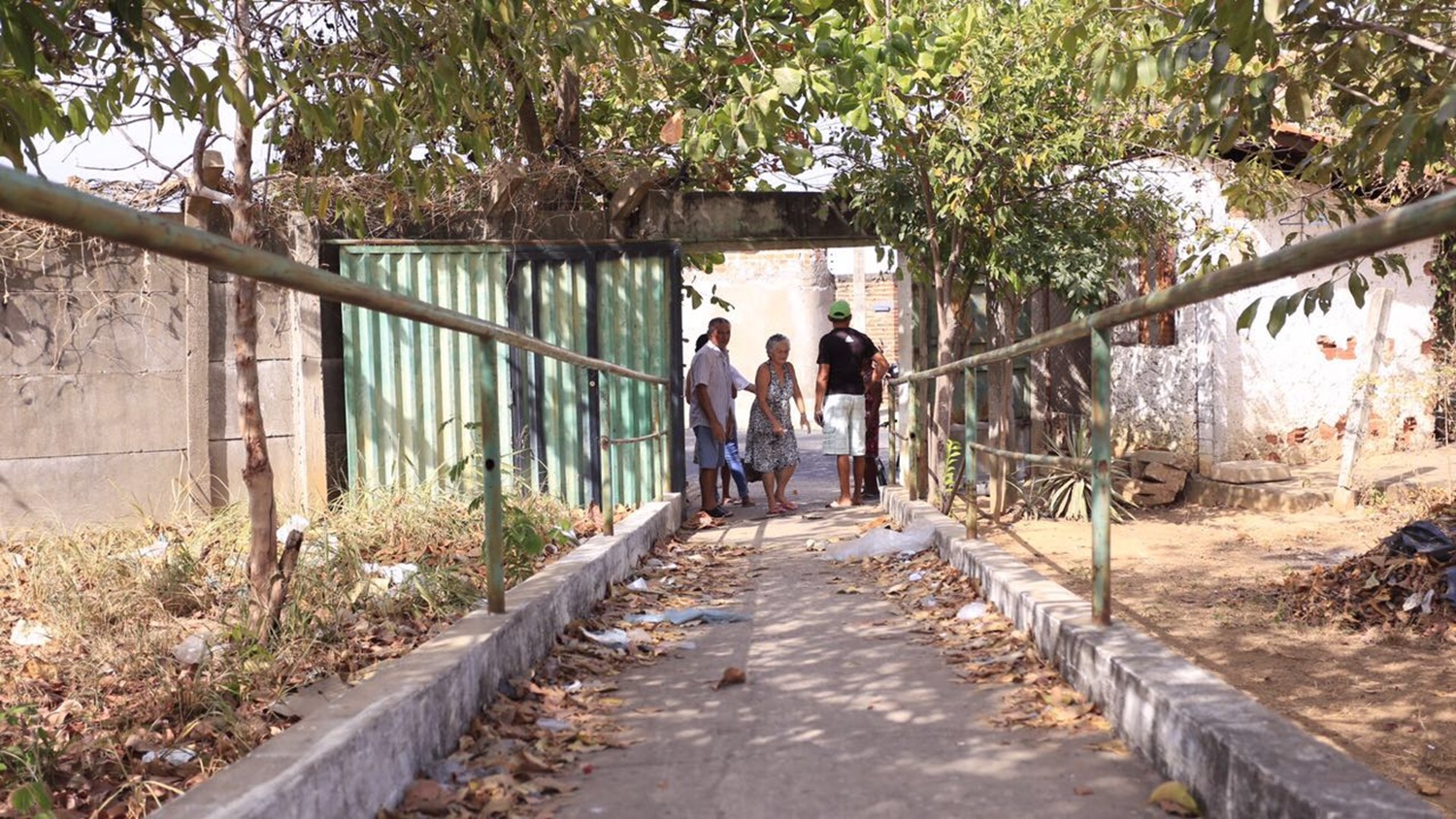 Portão de acesso para a Ceapi