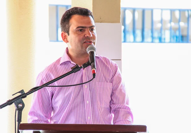 Prefeito da Cidade de Guadalupe Piauí Wallen Rodrigues Mousinho 