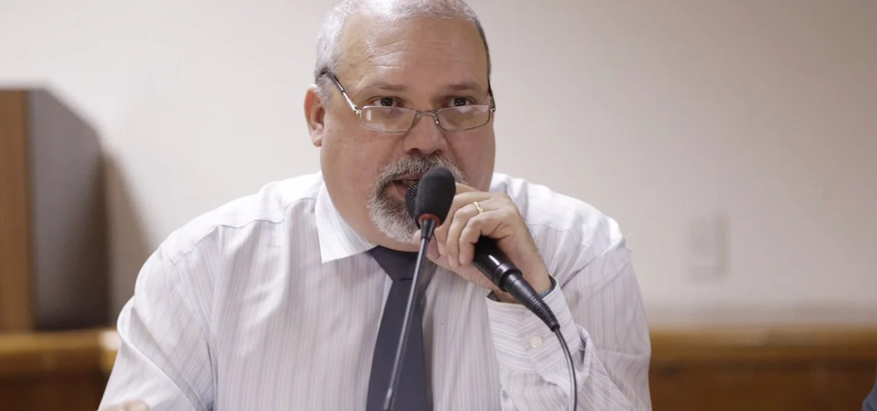 Henrique Conde, chefe de cartório eleitoral
