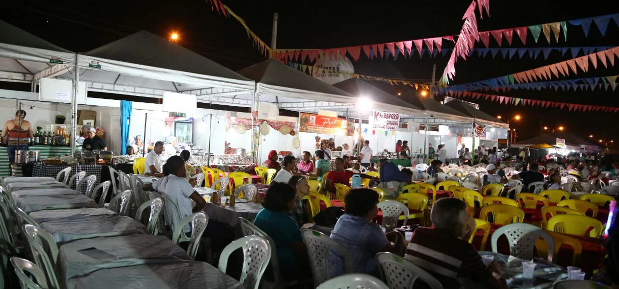 Praça de Alimentação do Encontro Nacional de Folguedos 2016