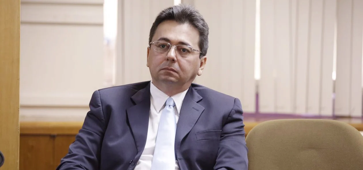 Promotor de Justiça  Eny Marcos Pontes