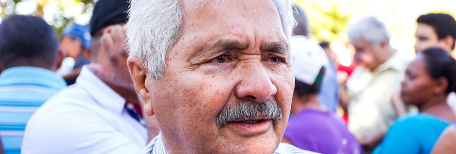 Senador Elmano Férrer 