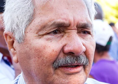 Senador Elmano Férrer 