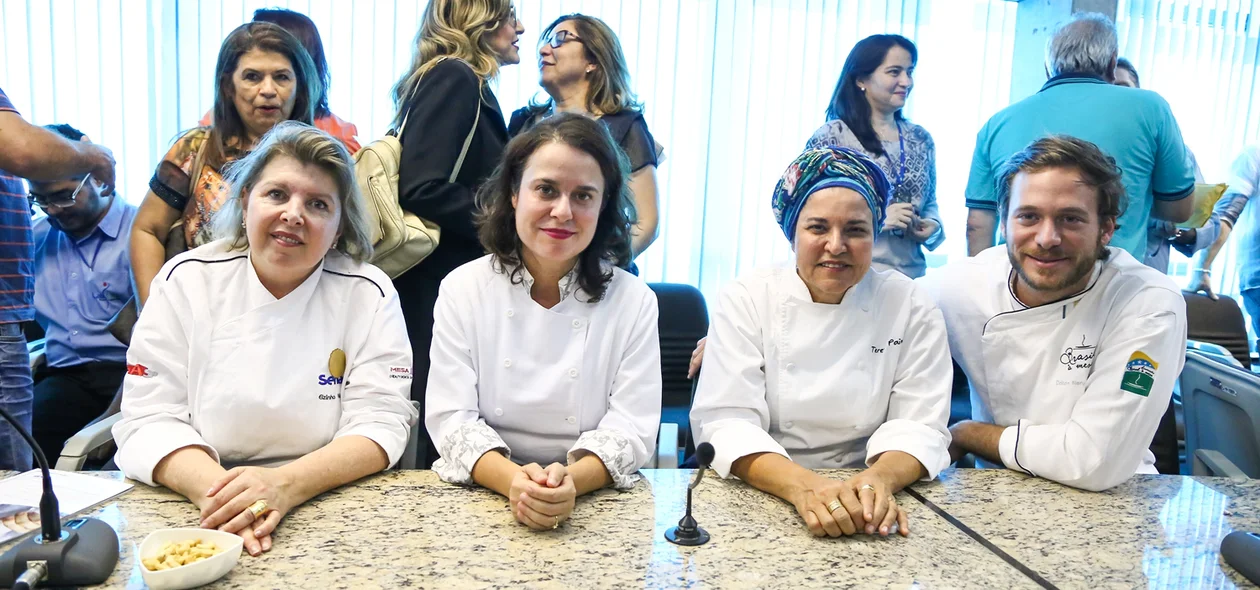 Equipe no Lançamento Festival Gastronômico Maria Isabel 