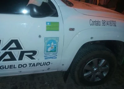 Viatura atingida pelos disparos