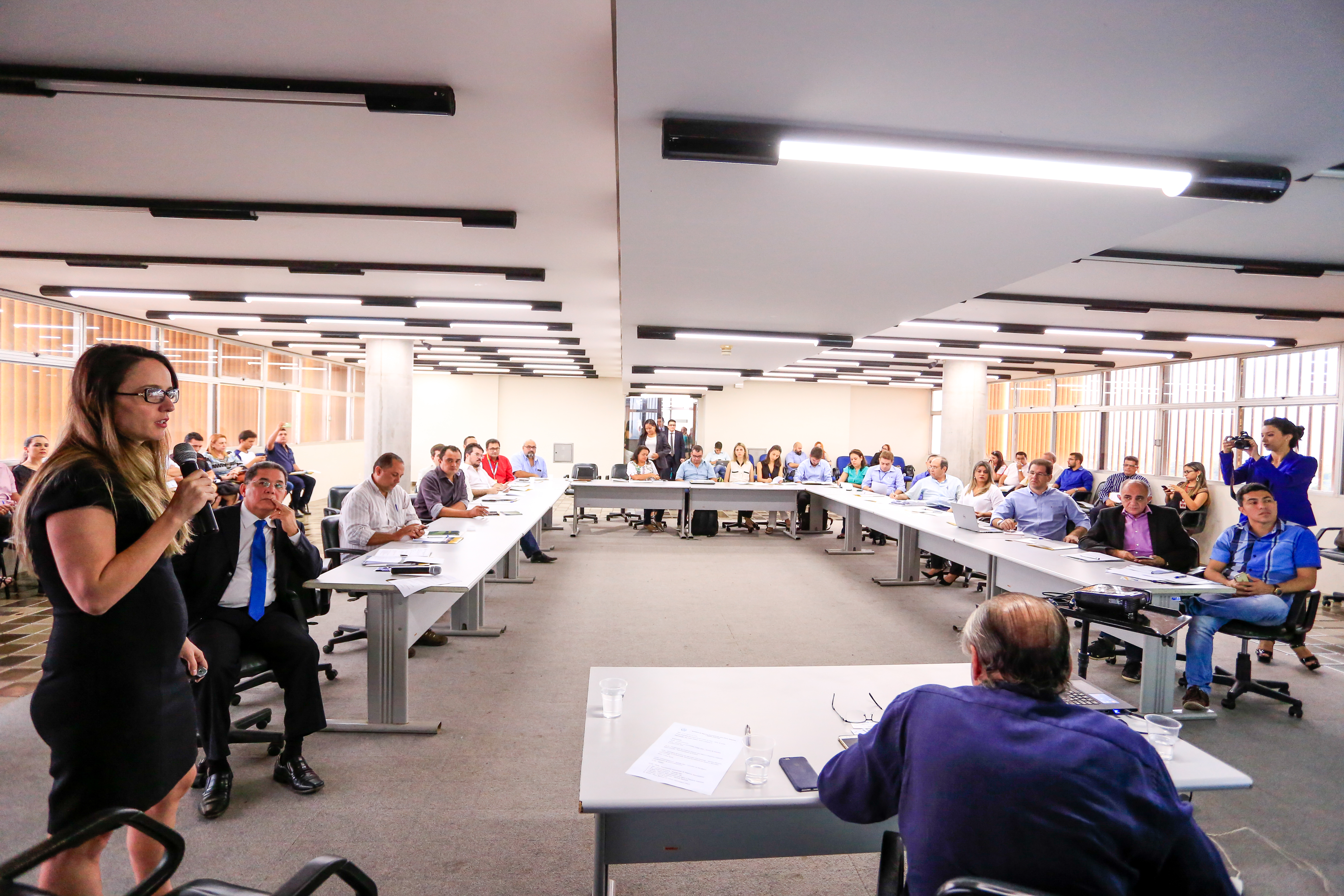 Seminário “Negócios Internacionais para micro, pequenas e médias empresas” na Fiepi