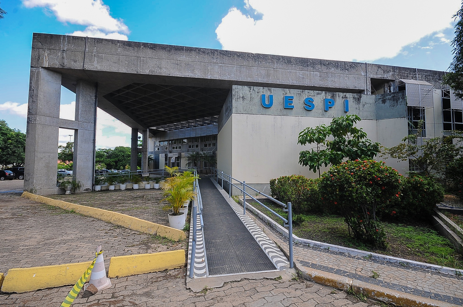 Universidade Estadual do Piauí (UESPI) 