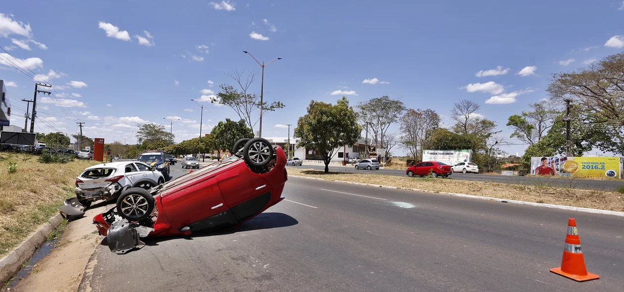 Acidente na Avenida João XXIII