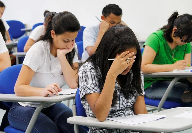 Estudantes 