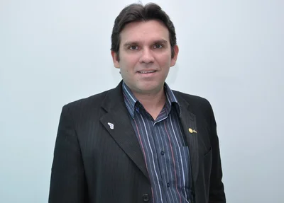 Marllos Sampaio 