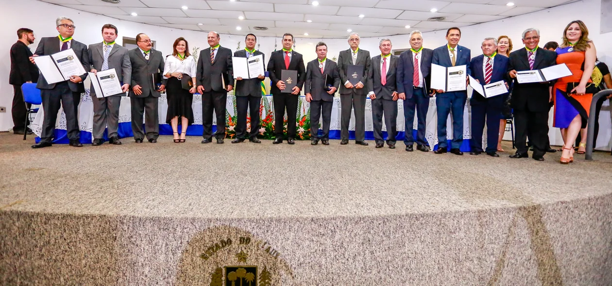 Autoridades homenageadas na solenidade