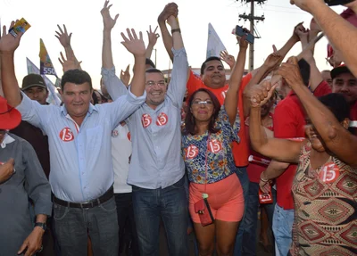 Padre Walmir vibra com apoiadores