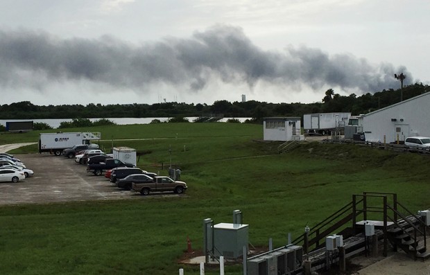Explosão destrói foguete da companhia SpaceX na Flórida