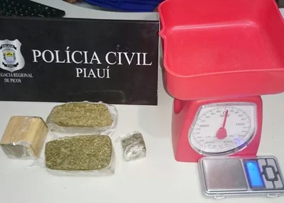 Drogas, balança de precisão e embalagens foram apreendidos