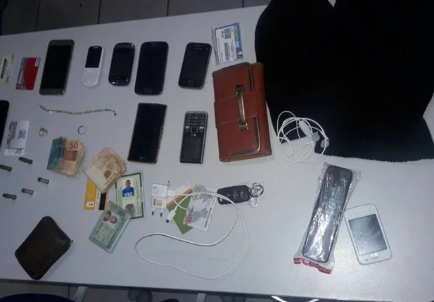 Material apreendido pela polícia