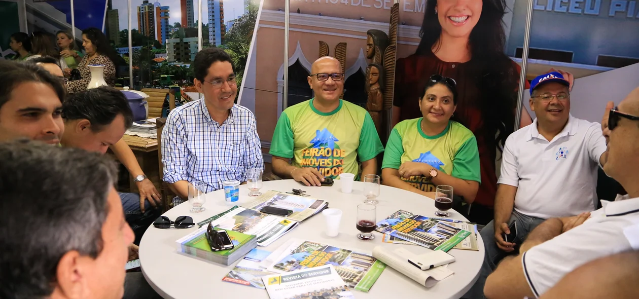 Autoridades no 1º Feirão de Imóveis do Servidor Publico