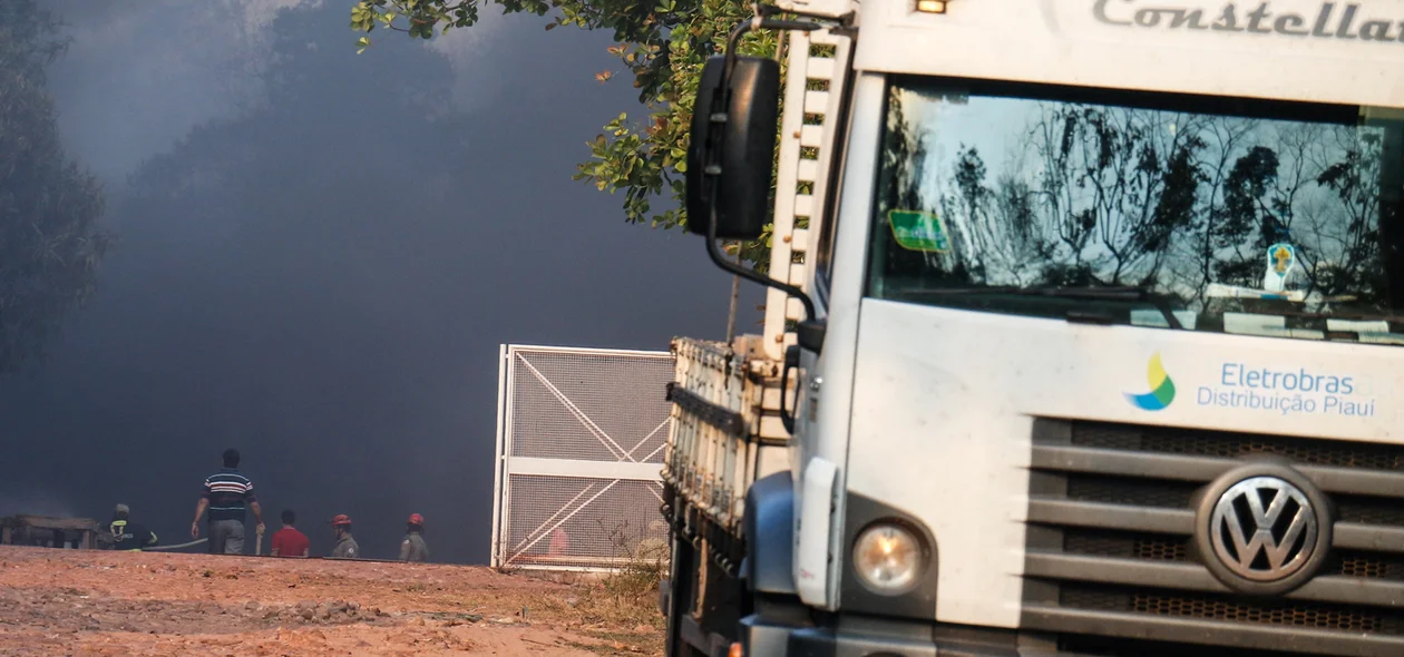Incêndio atingiu setores do Almoxarifado Central da Eletrobras