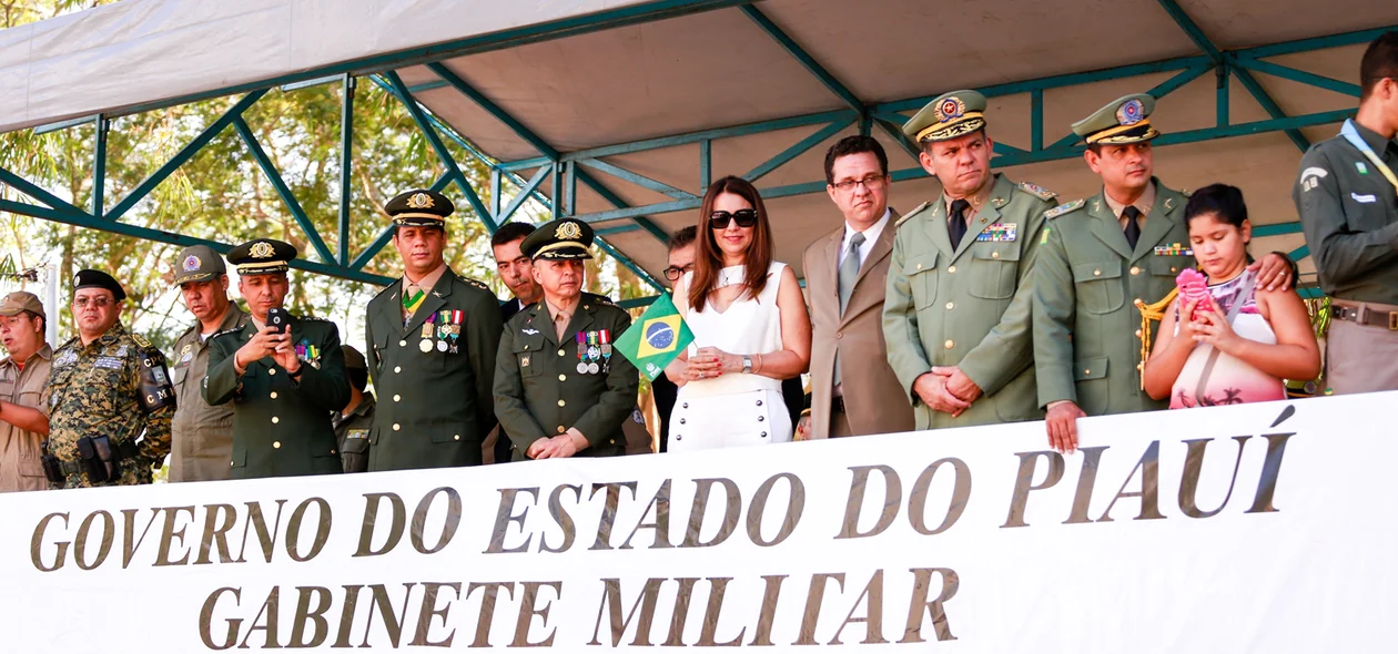 Autoridades presente na solenidade