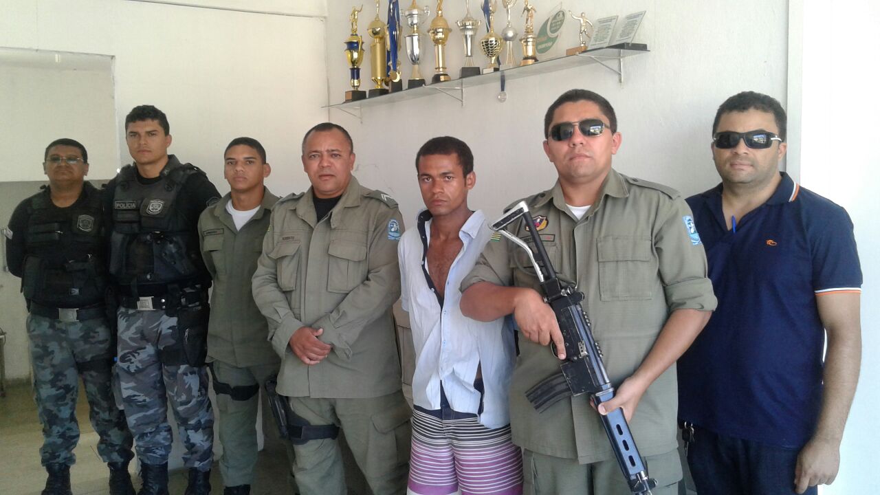 Carrapicho preso em Simões