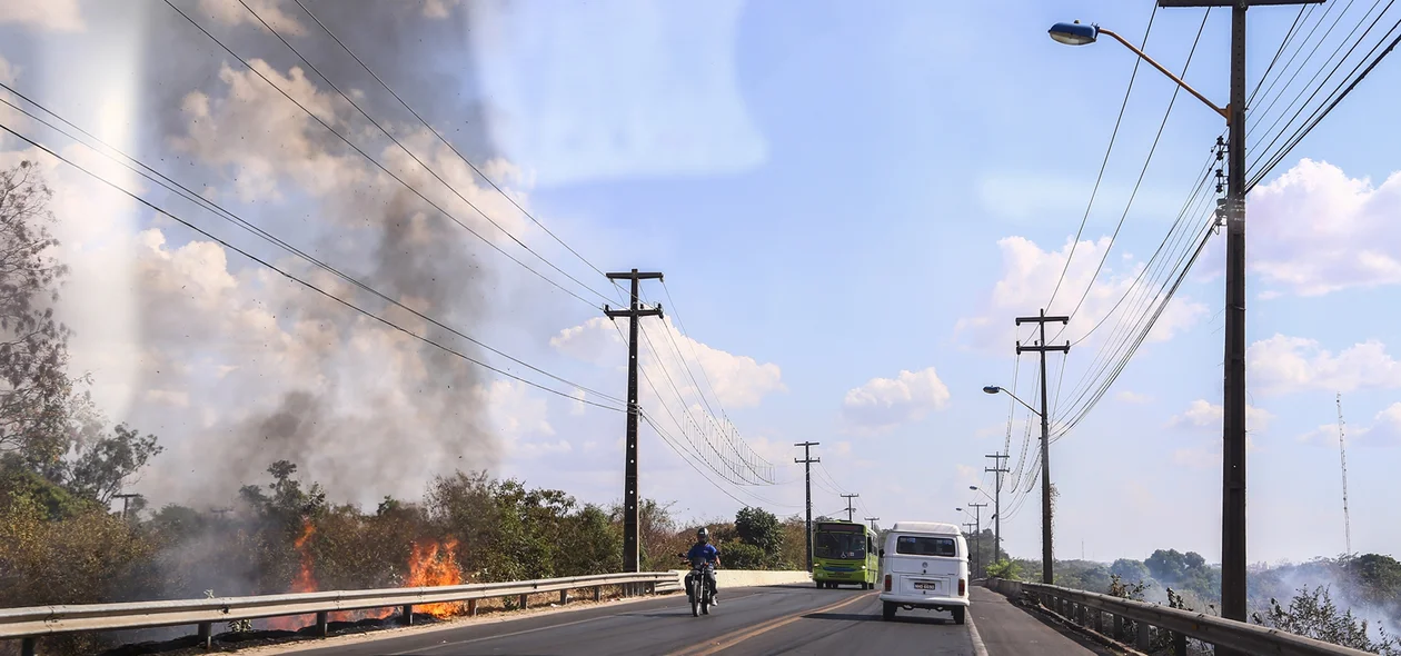 Fogo nas proximidades da BR 343 em Teresina 