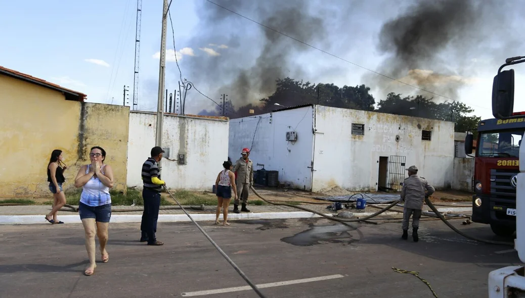 Corpo de Bombeiros, Polícia Militar e STRANS estiveram no local
