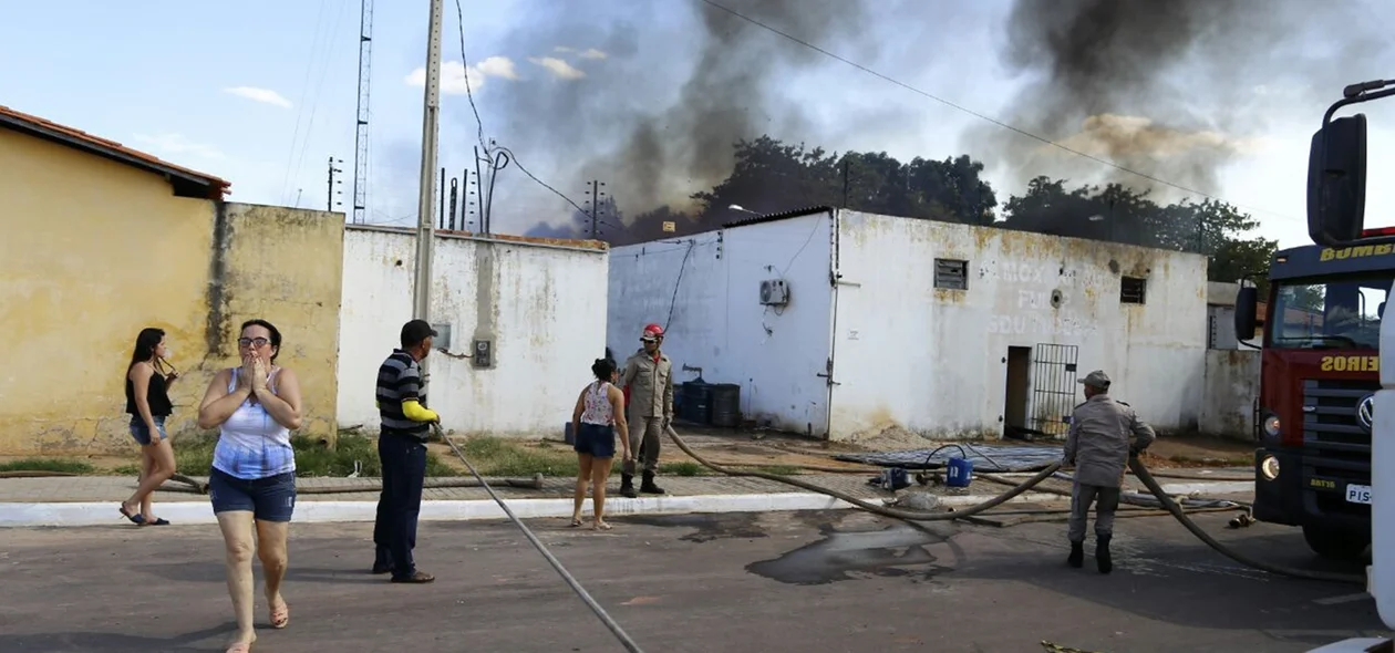 Corpo de Bombeiros, Polícia Militar e STRANS estiveram no local