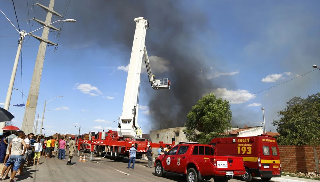 Incêndio em depósito da Pax União na zona Sudeste de Teresina