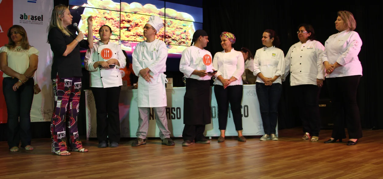 Chefs concorreram no concurso de gastronomia
