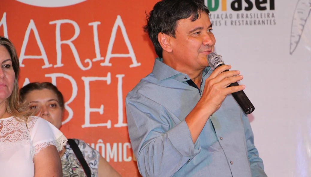 Wellington Dias participa da abertura do Festival Maria Isabel 