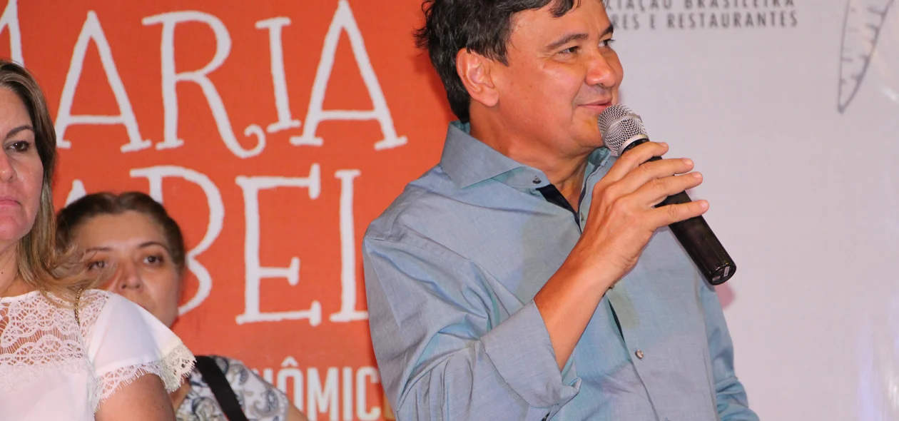Wellington Dias participa da abertura do Festival Maria Isabel 