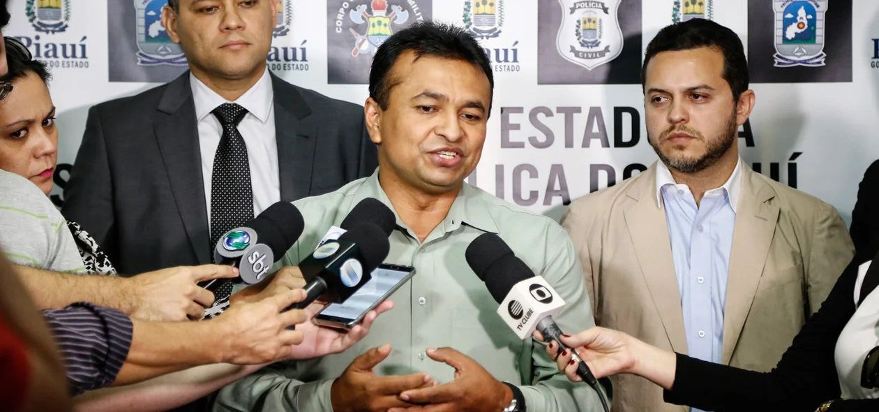 Apresentação de materiais na Operação Forasteiros