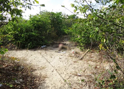 Corpo encontrado em matagal