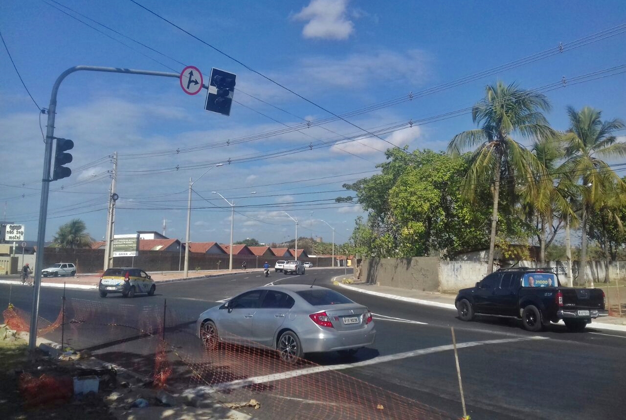 Cruzamento do Dirceu Arcoverde