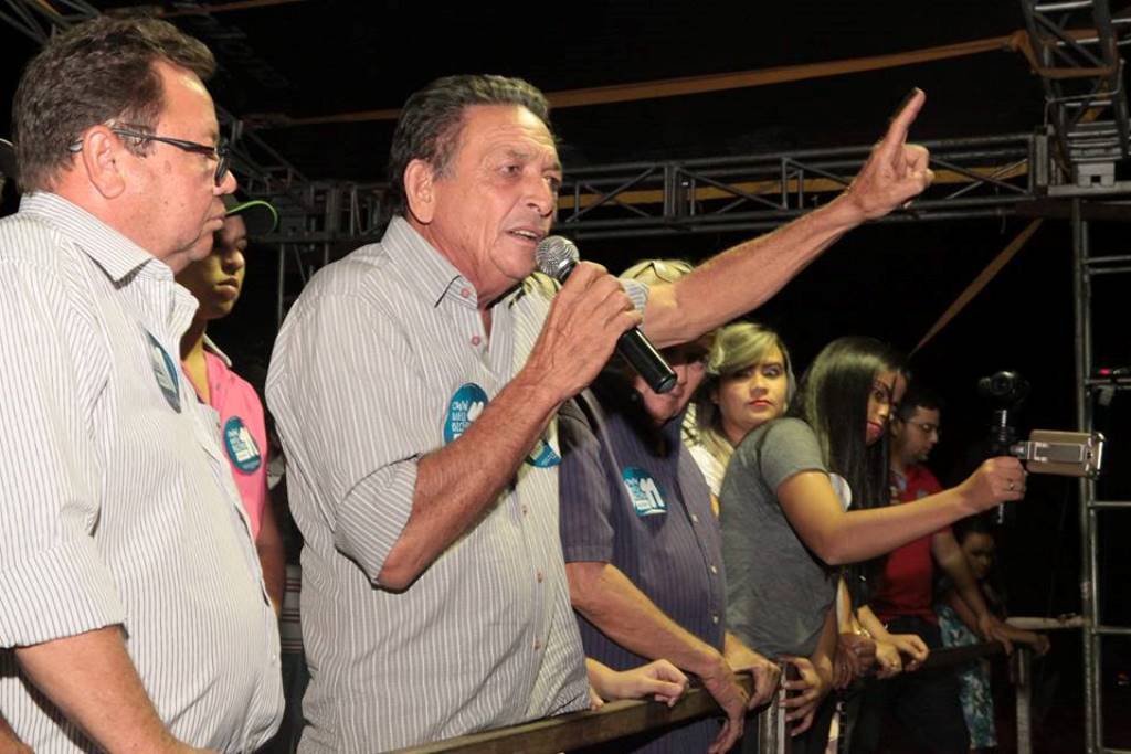 Gil Paraibano anuncia novas moradias para os carentes