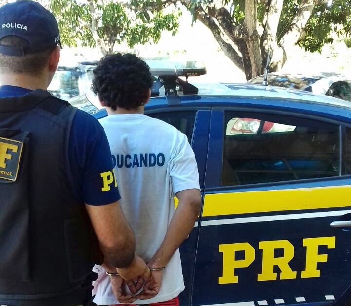 PRF captura foragido da justiça em Teresina