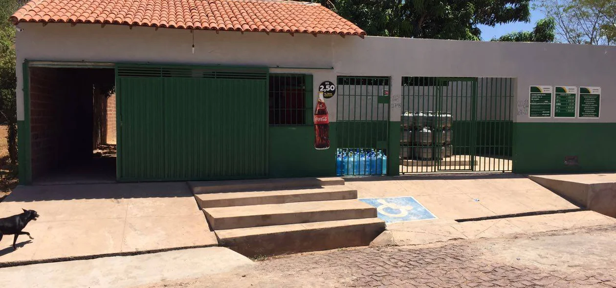 Fachada da loja de distribuição de água e gás no Santa Maria da Codipi