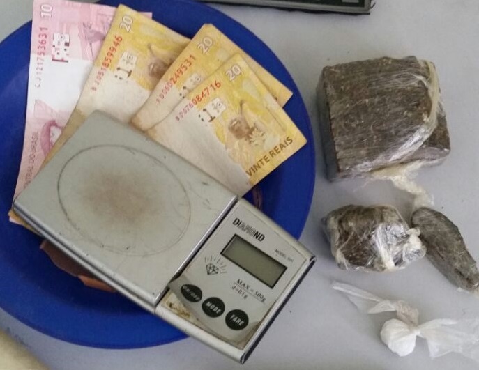 Material apreendido pela polícia