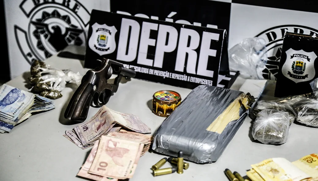 Apreensão de drogas e armas em Teresina 
