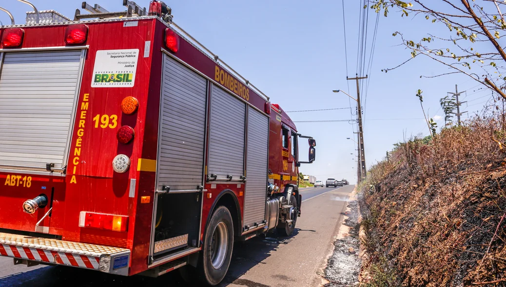 Caminhão do Corpo de Bombeiros
