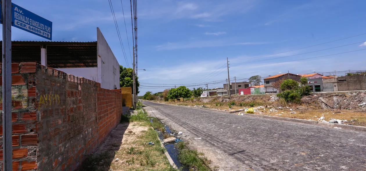 Av. Reginaldo Evangelista Filho