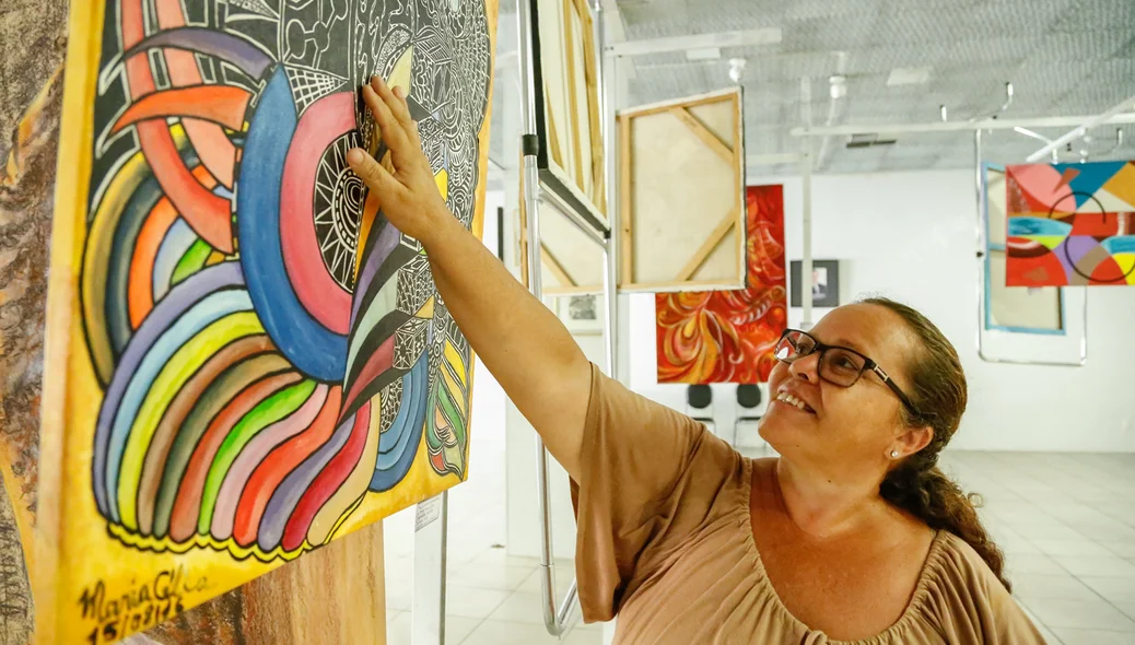 Maria Célia 9ª Exposição Anual dos Artistas "De pernas pro ar" 