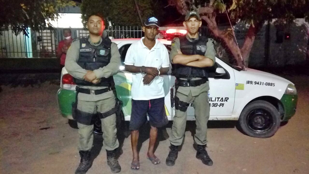 Homem preso acusado de ter esfaqueado o tio