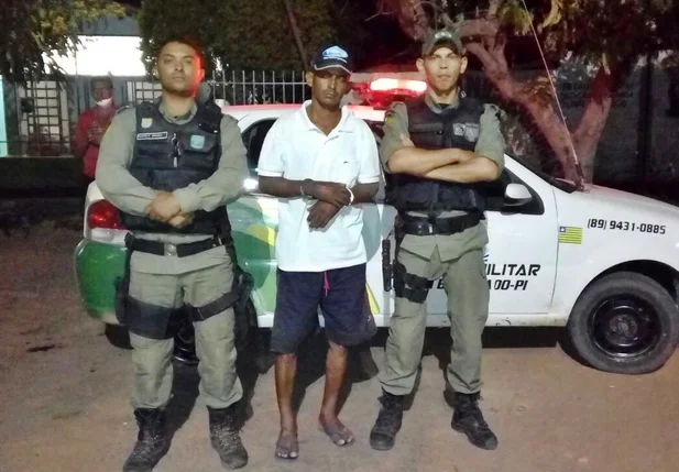 Homem preso acusado de ter esfaqueado o tio