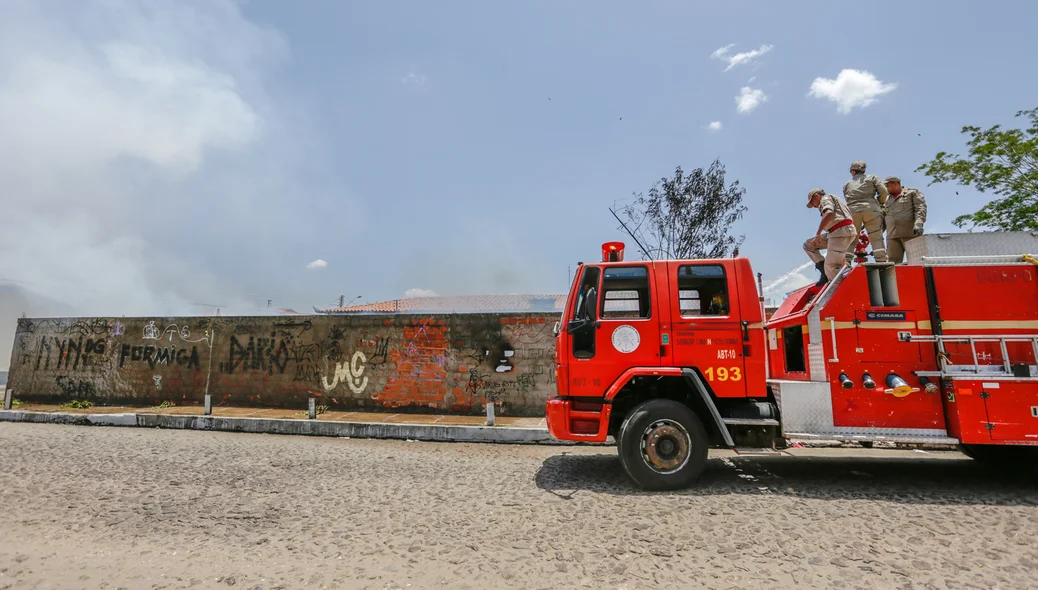 Equipe do Corpo de Bombeiros