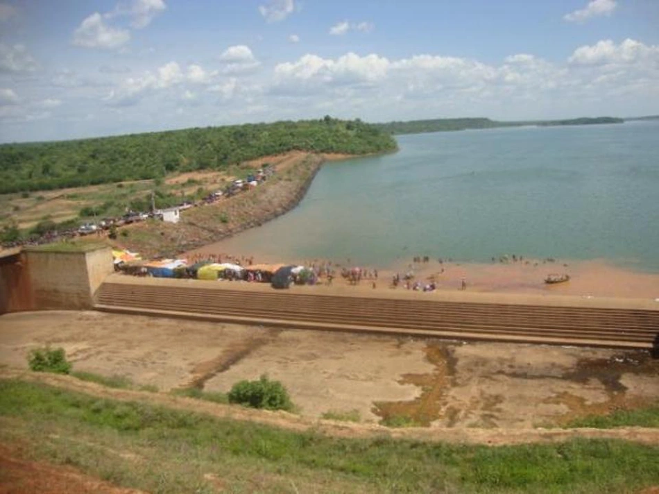 Barragem Salinas